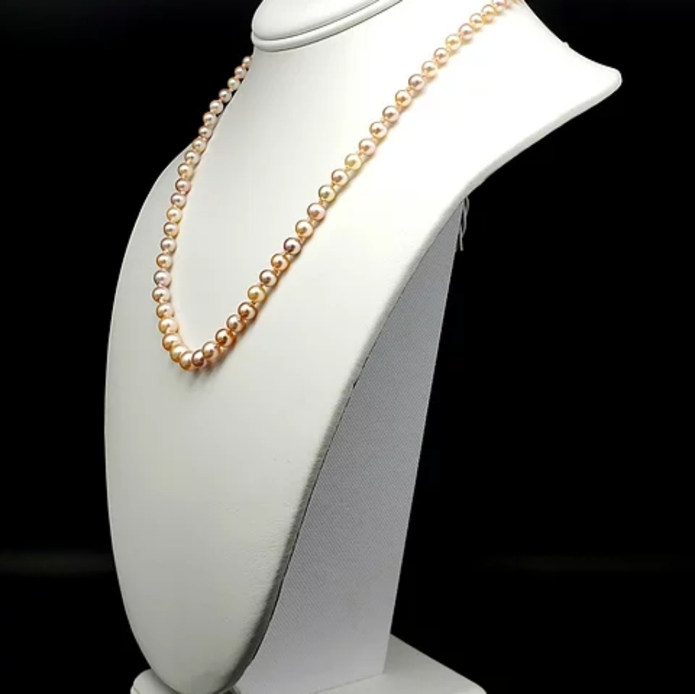 Vintage AAA+ Pink Pearl Necklace, Gorgeous!